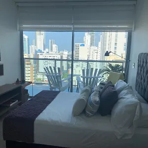 Con Espectaculares Vistas En Bocagrande Edificio Infinitum , Cartagena Colombia
